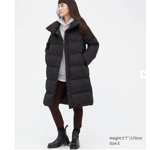 Uniqlo Women's Powder Feel Down Long Coat, Black, Medium